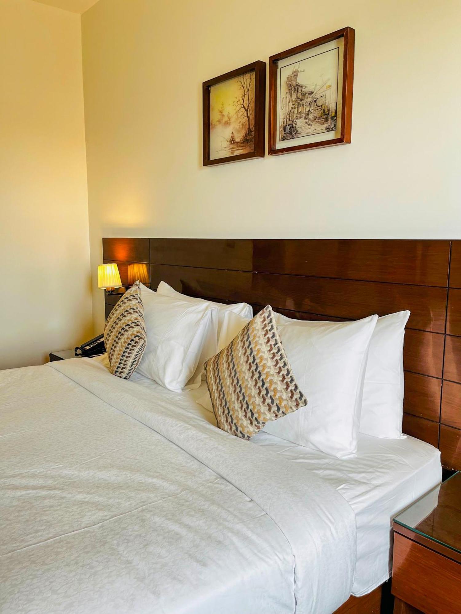 Hotel Home In By Amrik Sukhdev Sonipat Exteriér fotografie